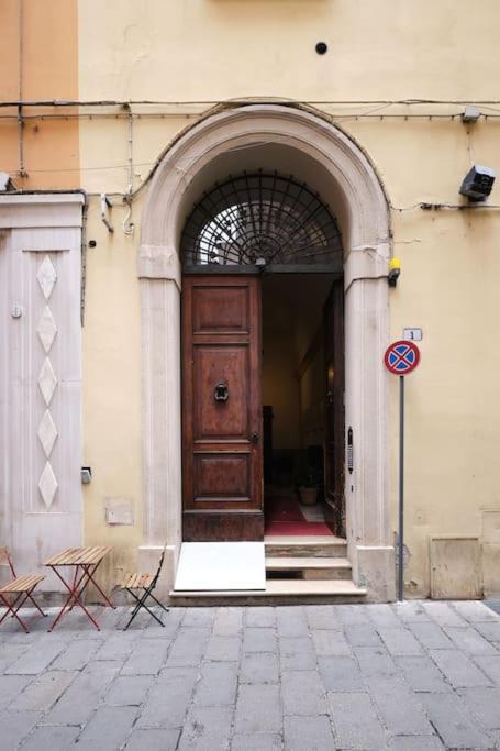 Lussuoso Appartamento Nel Cuore Del Centro Storico Bologna Exterior foto