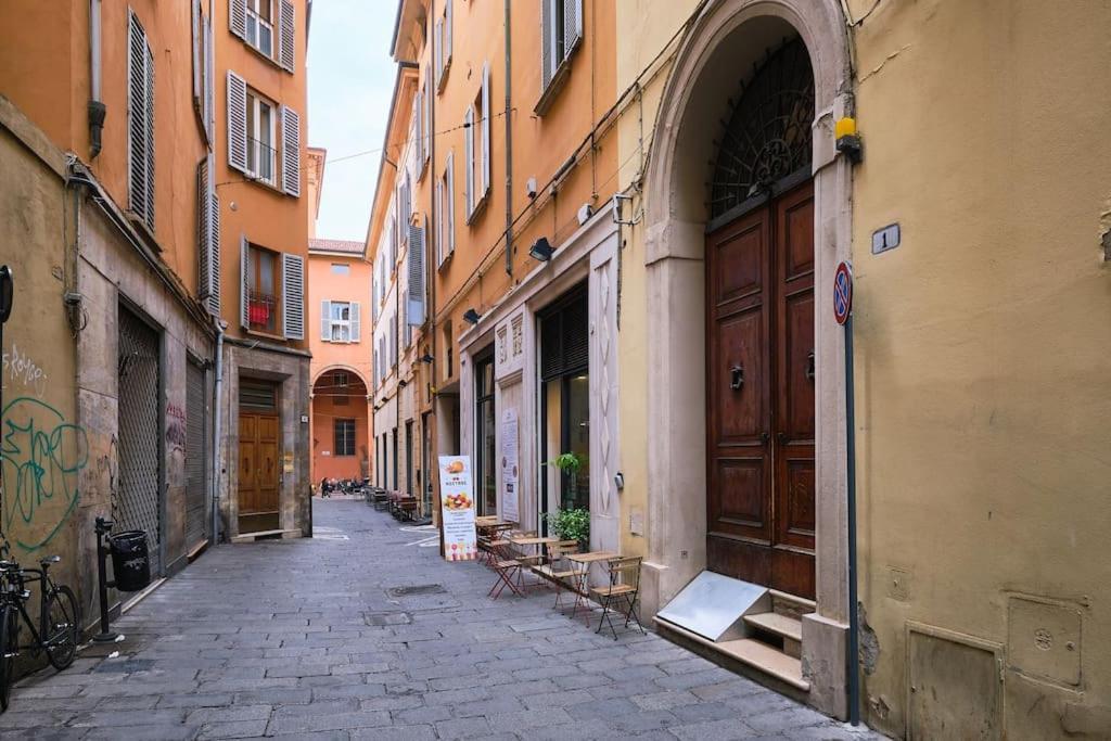 Lussuoso Appartamento Nel Cuore Del Centro Storico Bologna Exterior foto